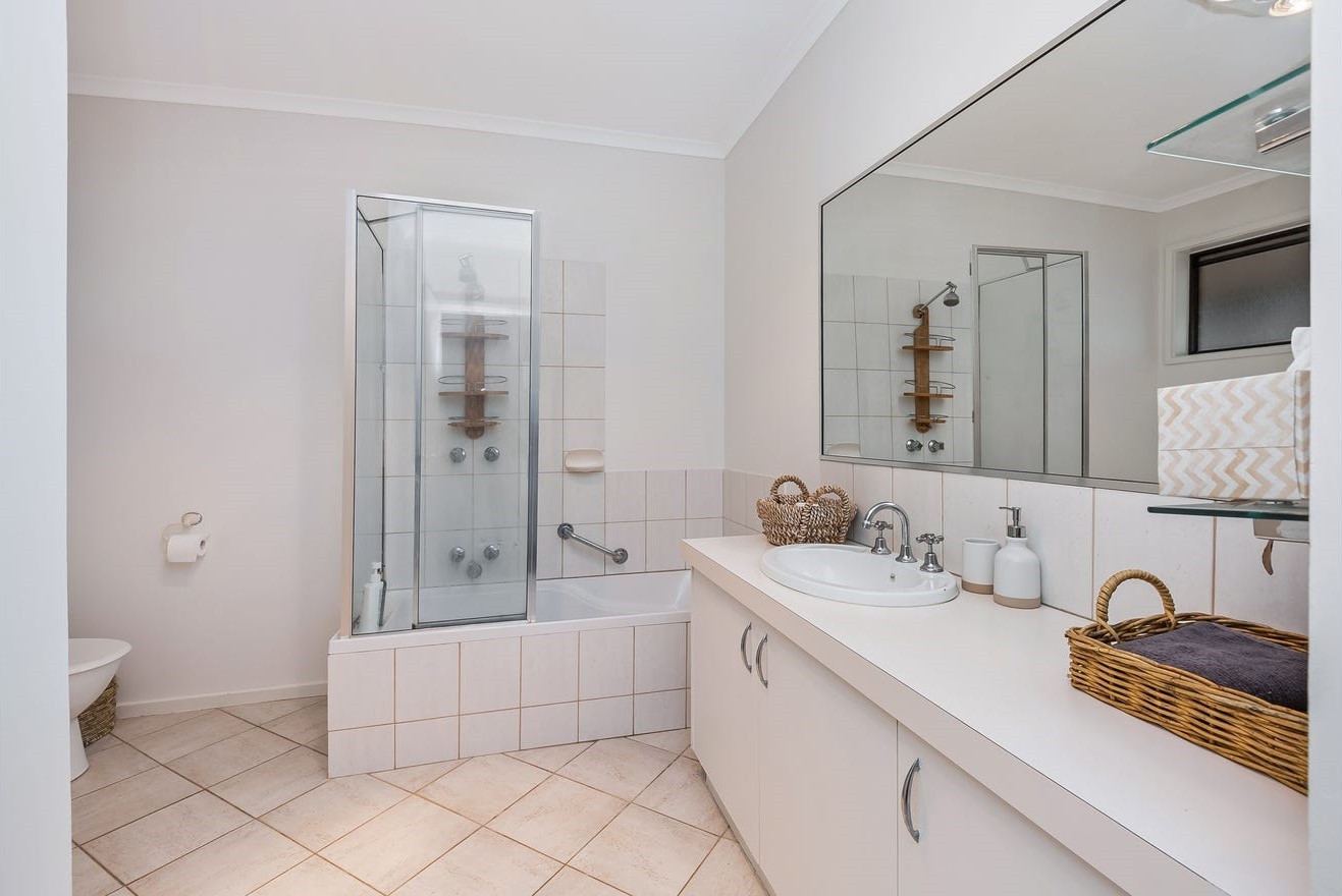 11 Button StreetStrathdale, VIC 3550  - Leased, Strathdale - Thumbnail 7
