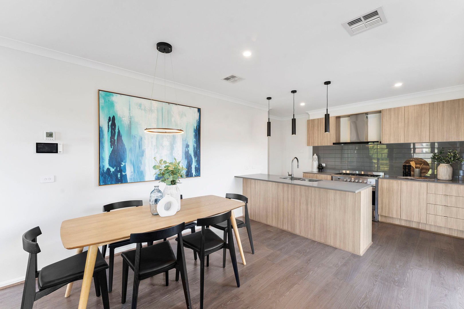 11 Caddington Lane, Mickleham, VIC 3064, Mickleham - Thumbnail 4