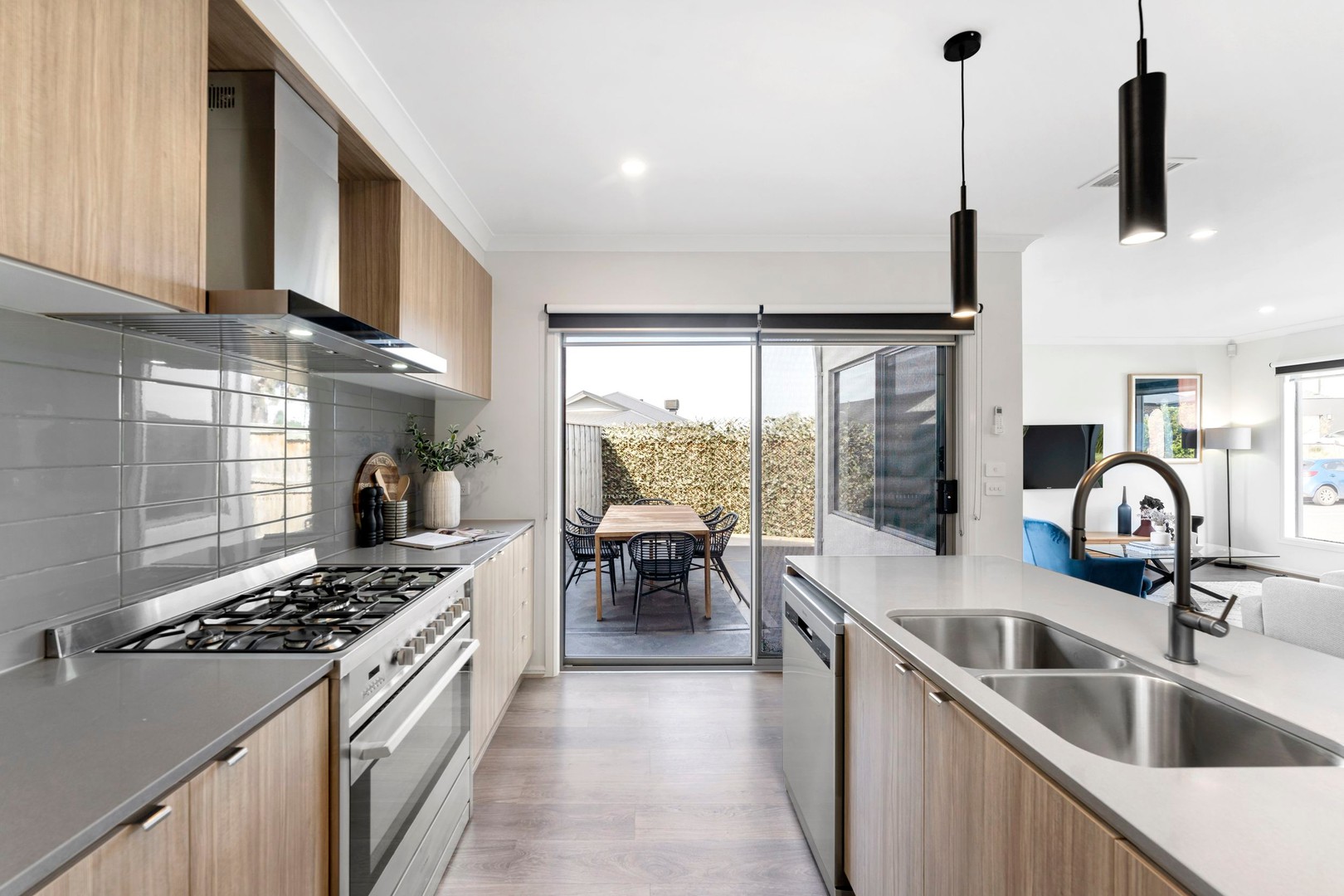 11 Caddington Lane, Mickleham, VIC 3064, Mickleham - Thumbnail 7