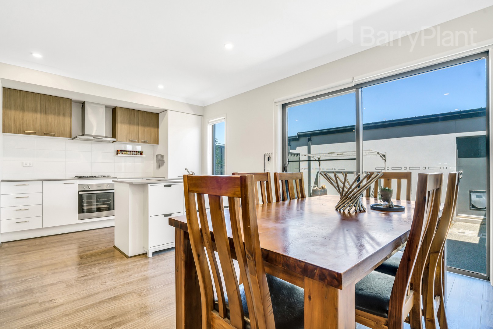 11 Caladenia Walk, Craigieburn, VIC 3064, Craigieburn - Thumbnail 6