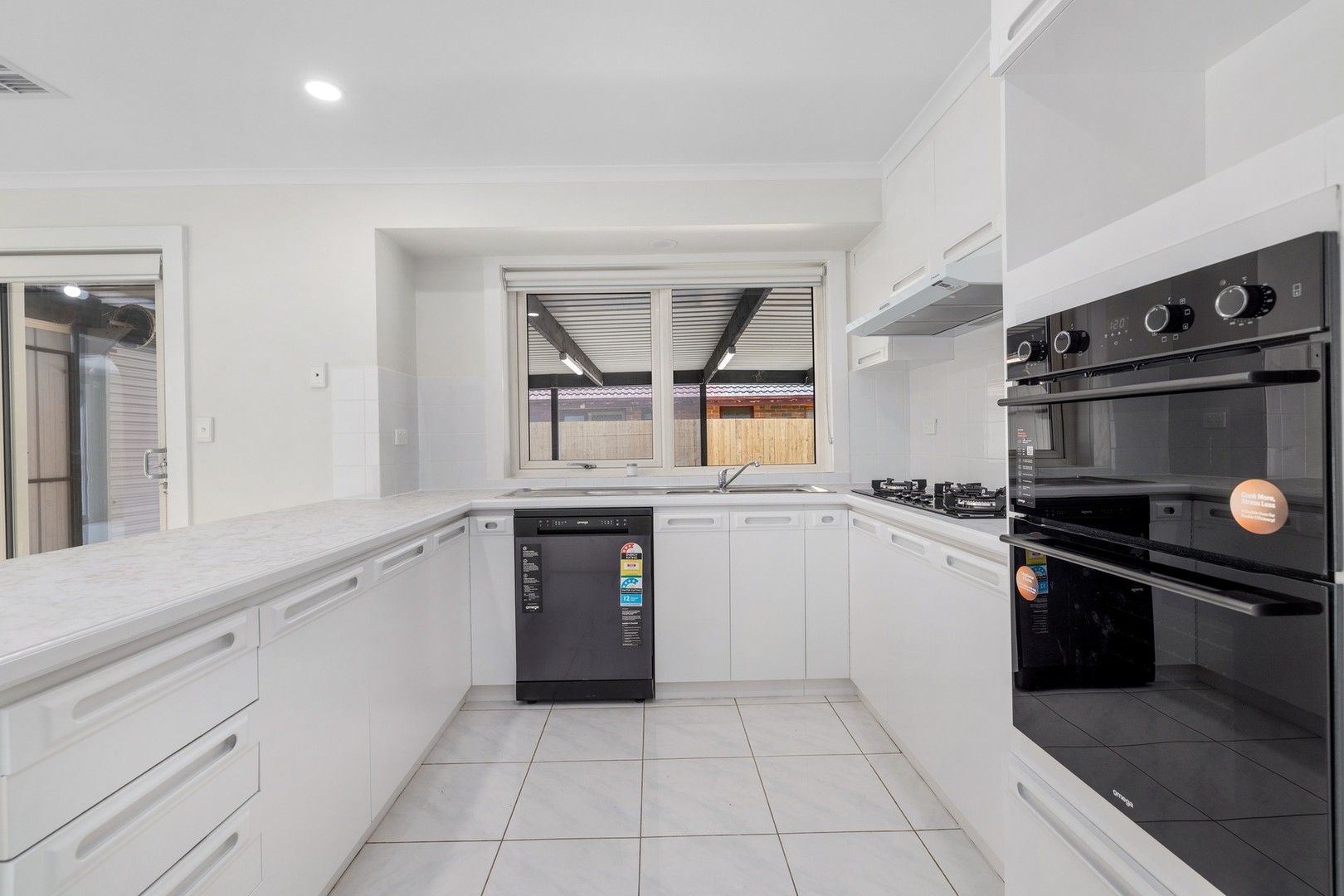 11 Canonbury Circle, Seabrook, VIC 3028, Seabrook - Thumbnail 7