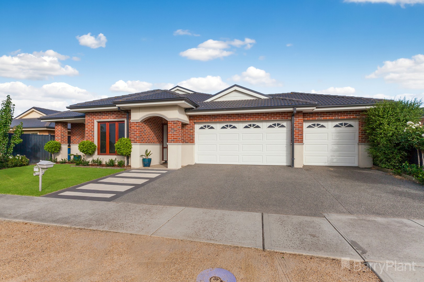 11 Cardinia Place, Wallan, VIC 3756, Wallan - Thumbnail 2