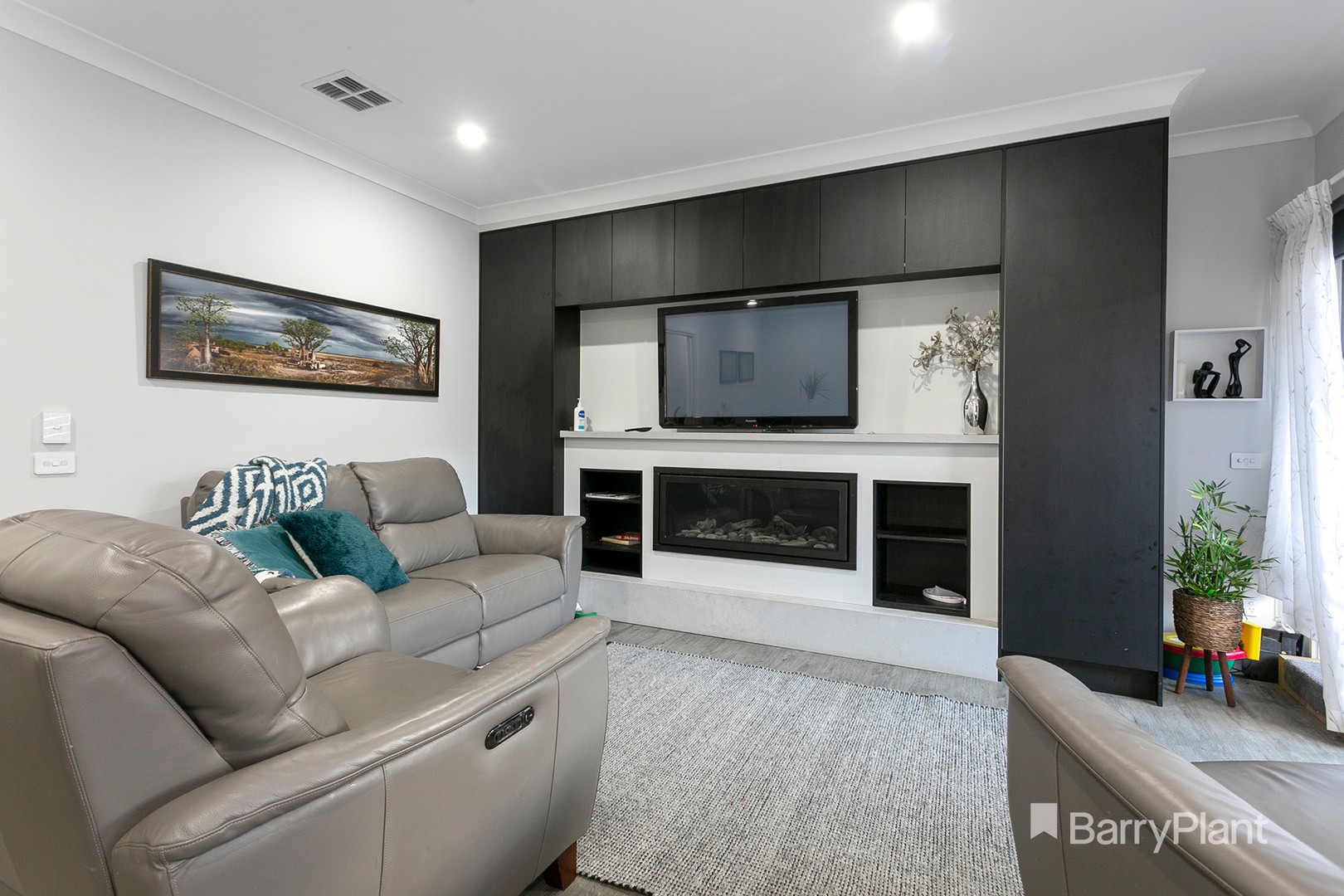 11 Cardinia Street, Berwick, VIC 3806, Berwick - Thumbnail 5