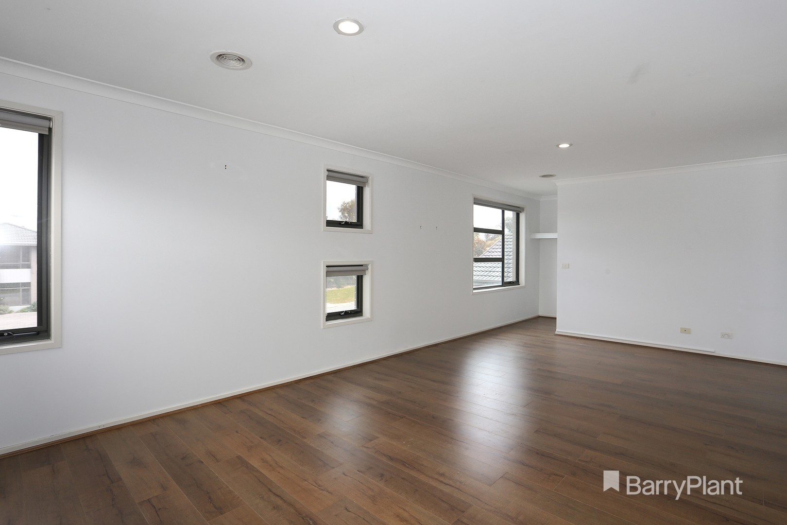 11 Casey Court, Pakenham, VIC 3810, Pakenham - Thumbnail 6
