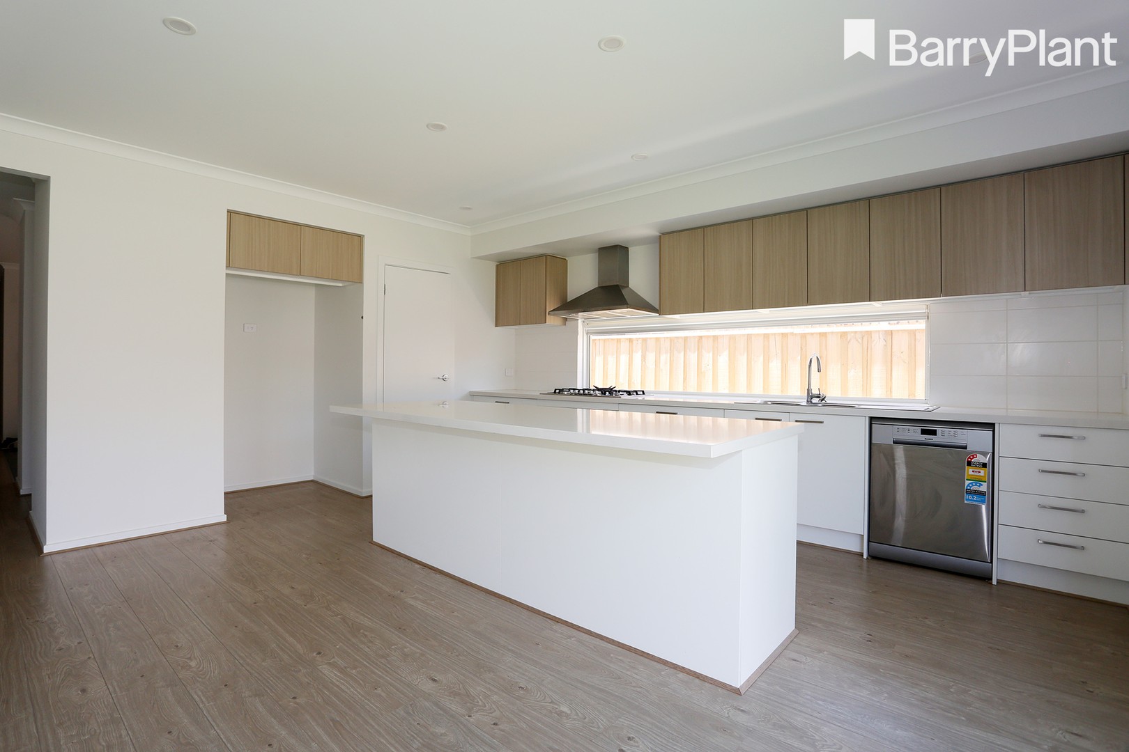 11 Casine Road, Fraser Rise, VIC 3336 - Thumbnail 1 - 07/02/2022