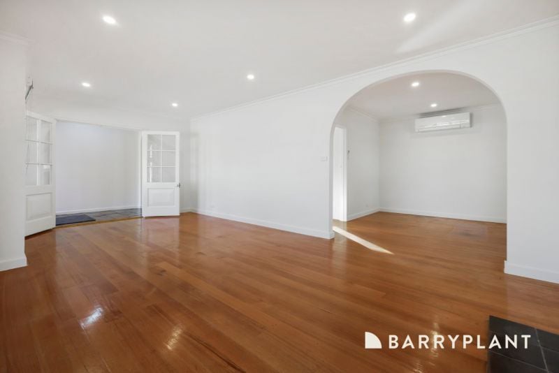 11 Catron St, Seaford, VIC 3198 - Thumbnail 2 - 25/06/2026