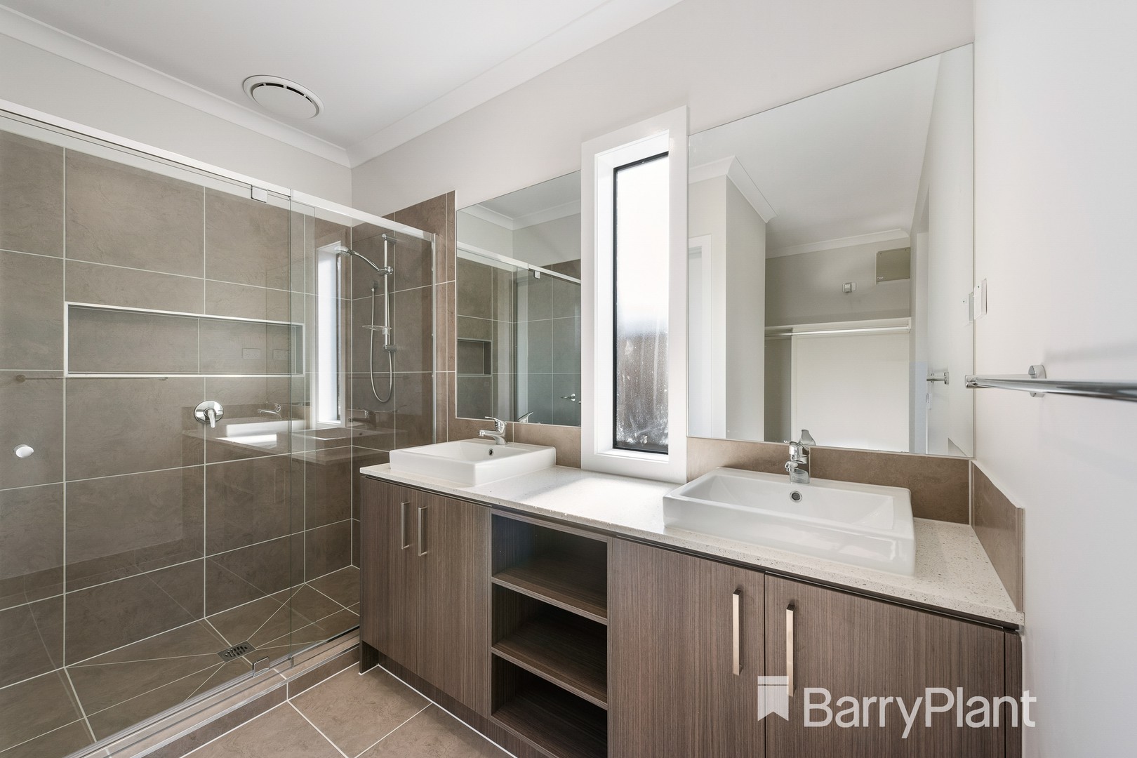 11  Celtic Road, Tarneit, VIC 3029, Tarneit - Thumbnail 2