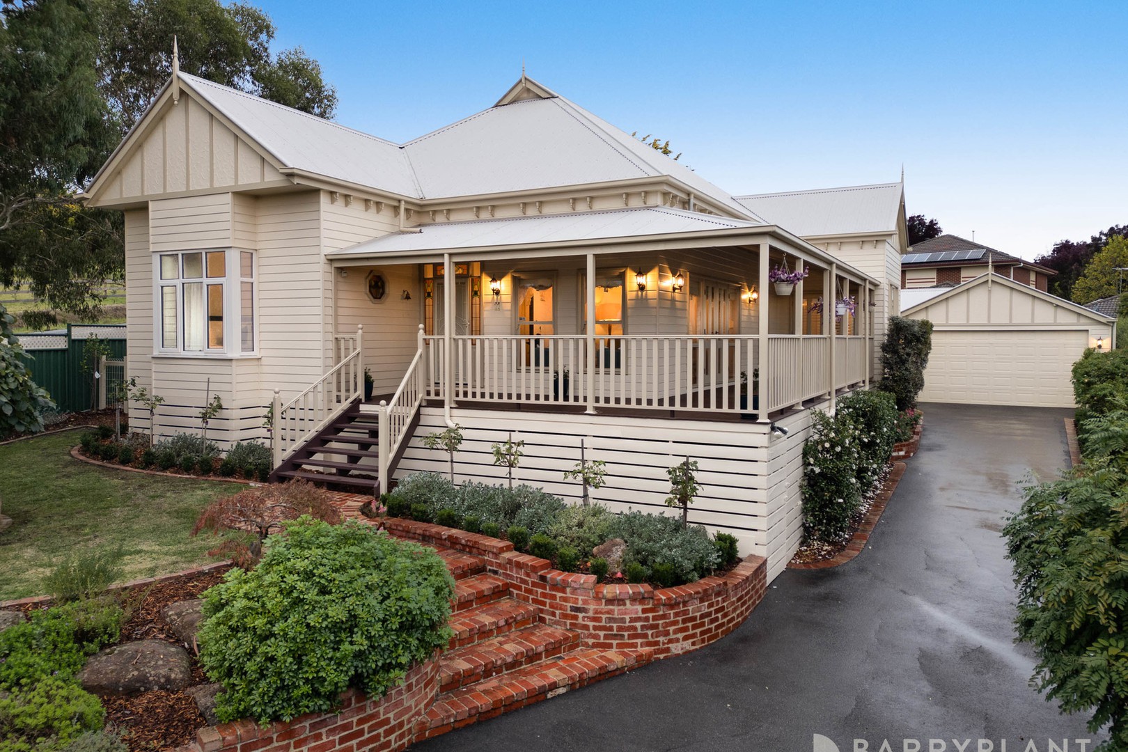 11 Chatswood Grove, Chirnside Park, VIC 3116, Chirnside Park - Thumbnail 2