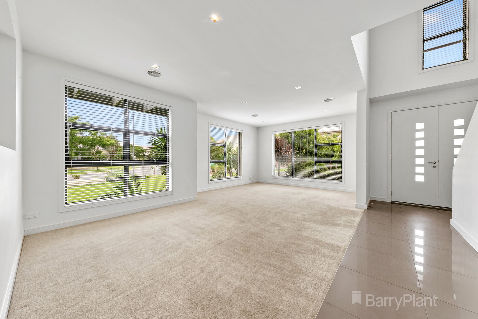 11 Chopard Avenue, Waterways, VIC 3195 - Thumbnail 2 - 04/02/2022