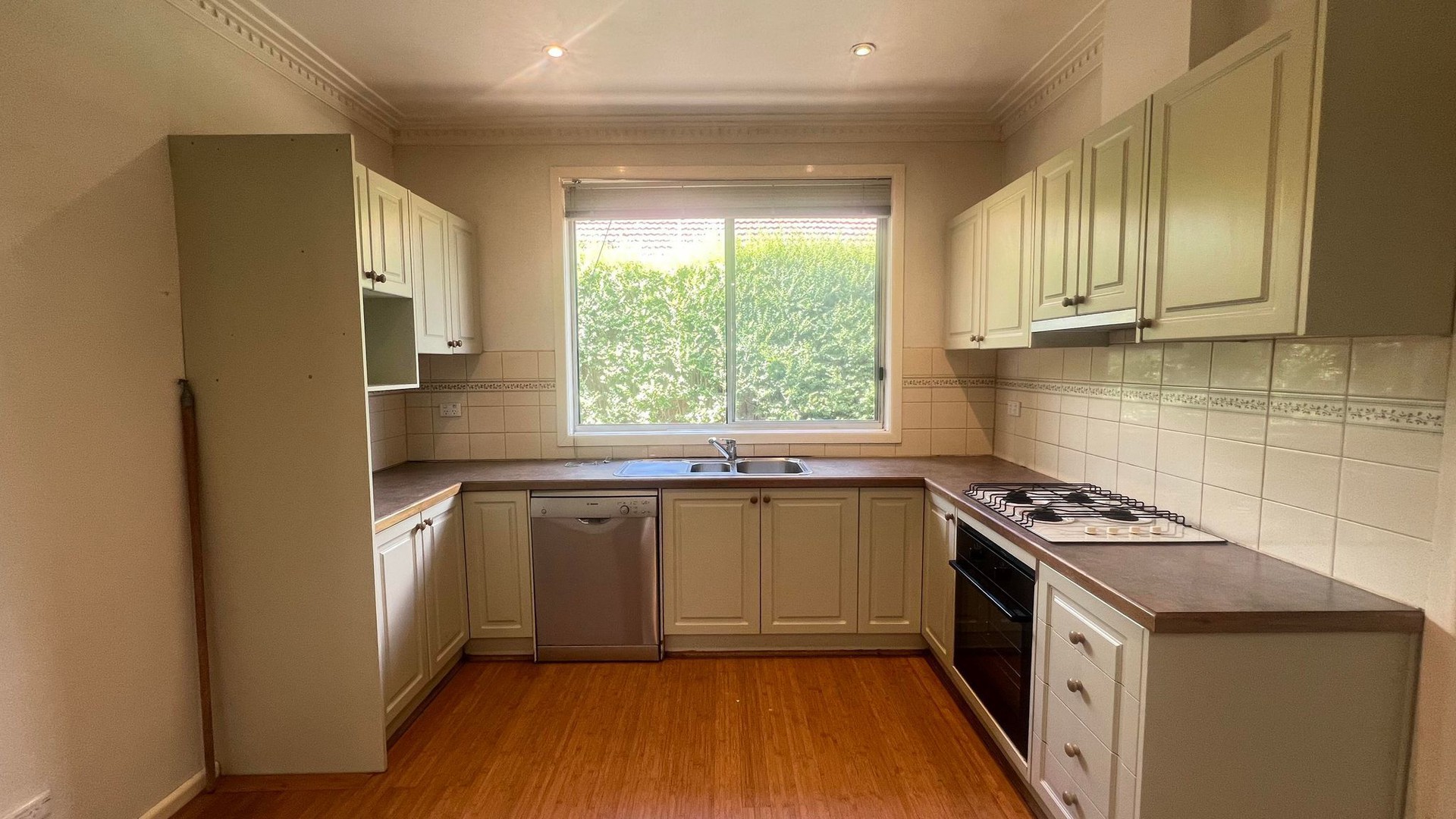 11 Chowne Street, Lalor, VIC 3075 - Thumbnail 1 - 07/02/2024