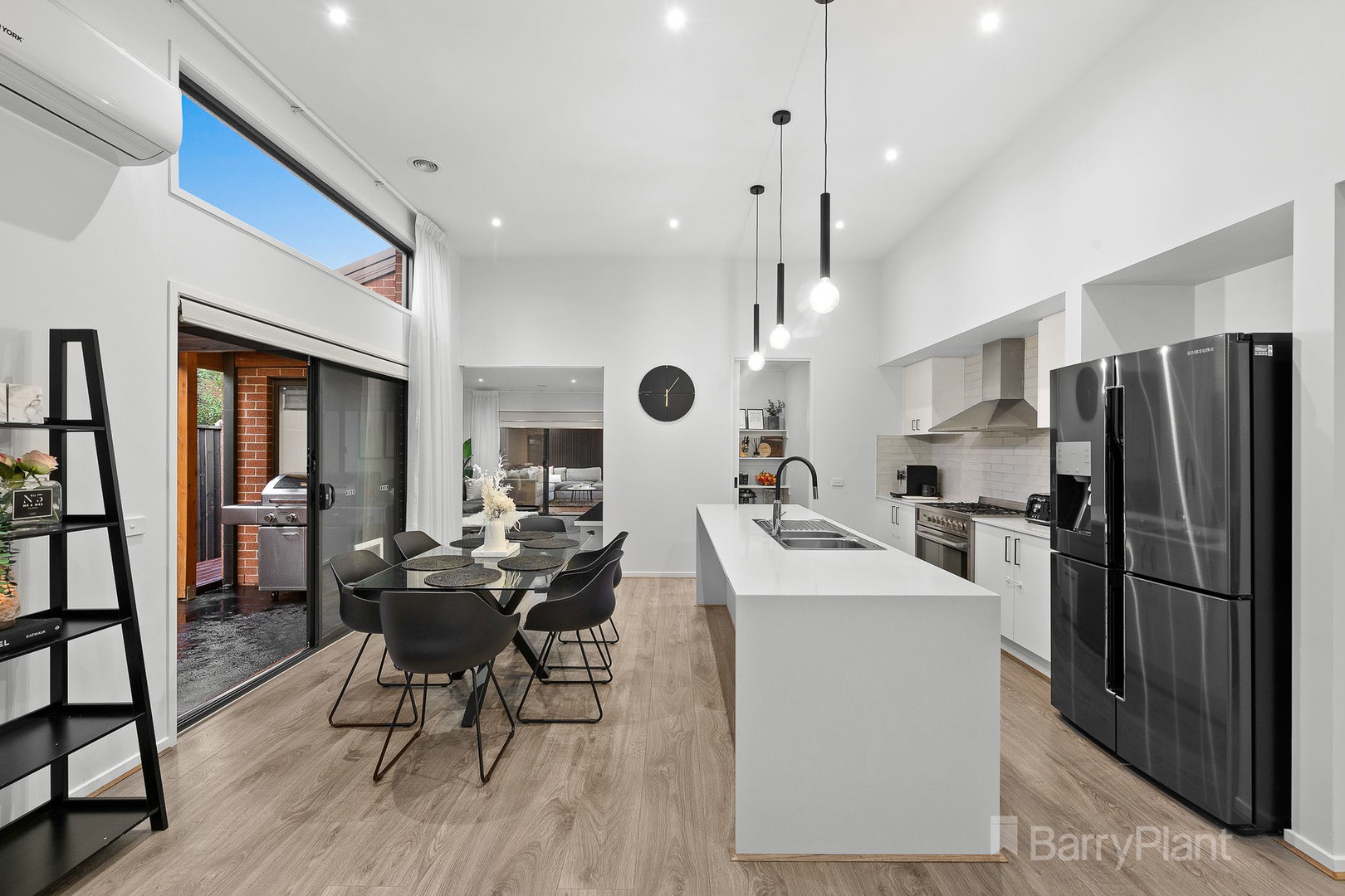 11 Clara Drive, Officer, VIC 3809, Officer - Thumbnail 3