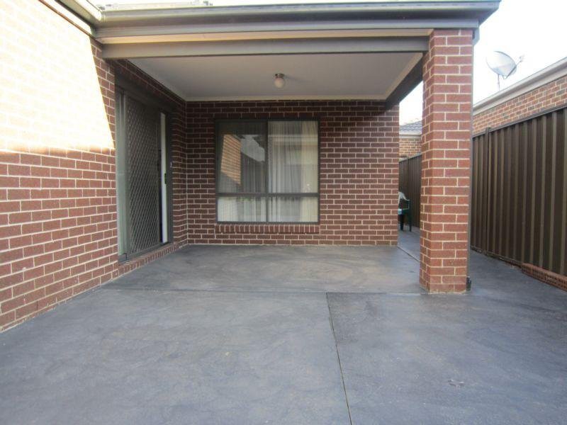 11 Clarendon Avenue, Craigieburn, VIC 3064, Craigieburn - Thumbnail 4