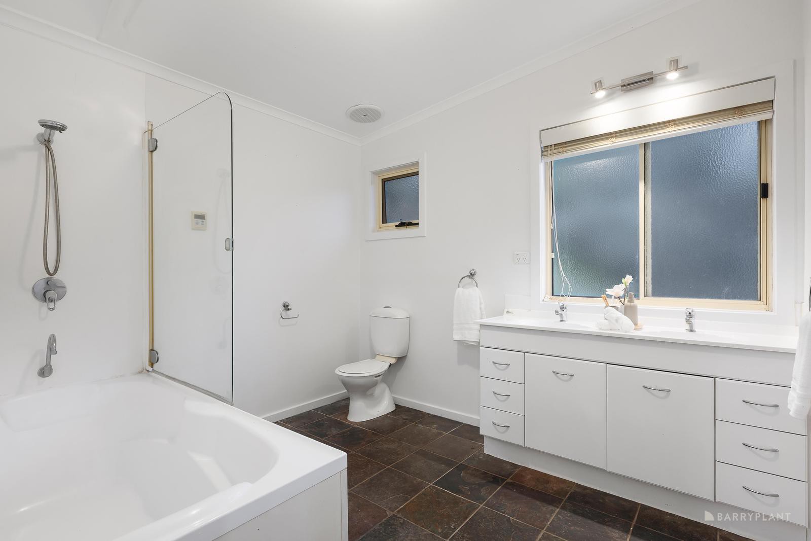 11 Clarke Avenue, Wattle Glen, VIC 3096, Wattle Glen - Thumbnail 8