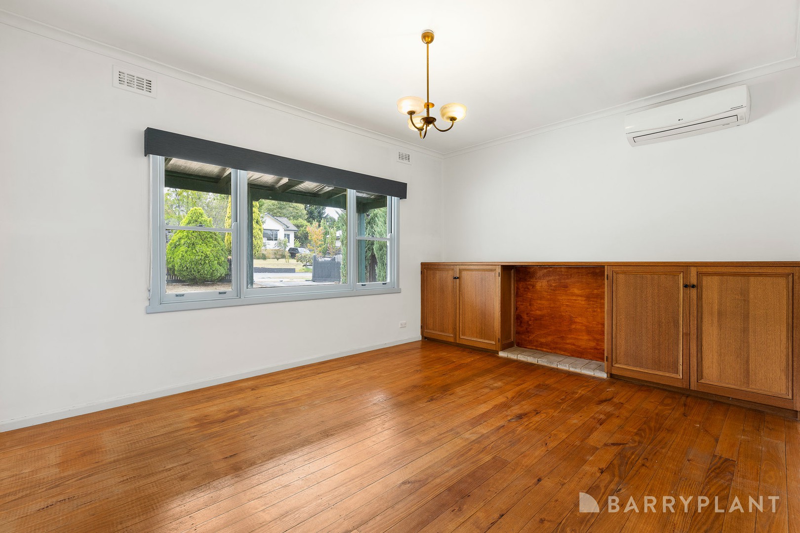11 Clegg Avenue, Croydon, VIC 3136 - Thumbnail 2 - 17/08/2026