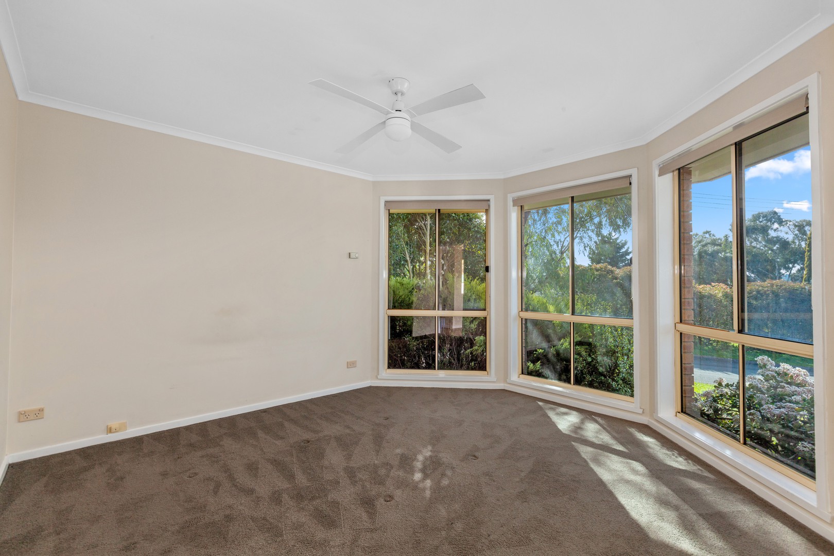 11 Cleve Court, Wallan, VIC 3756, Wallan - Thumbnail 2