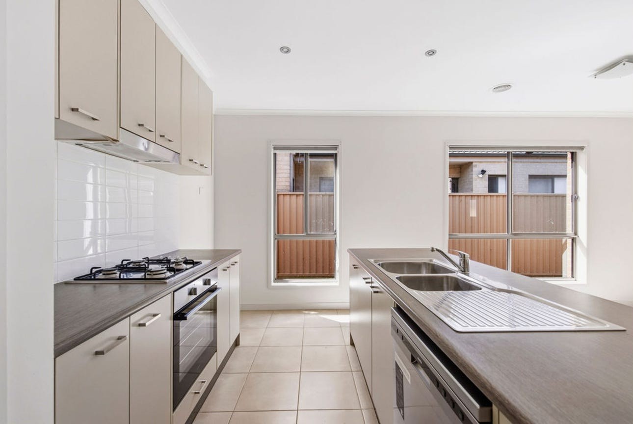 11 Clovedale Ave, Alfredton, VIC 3350, Alfredton - Thumbnail 3