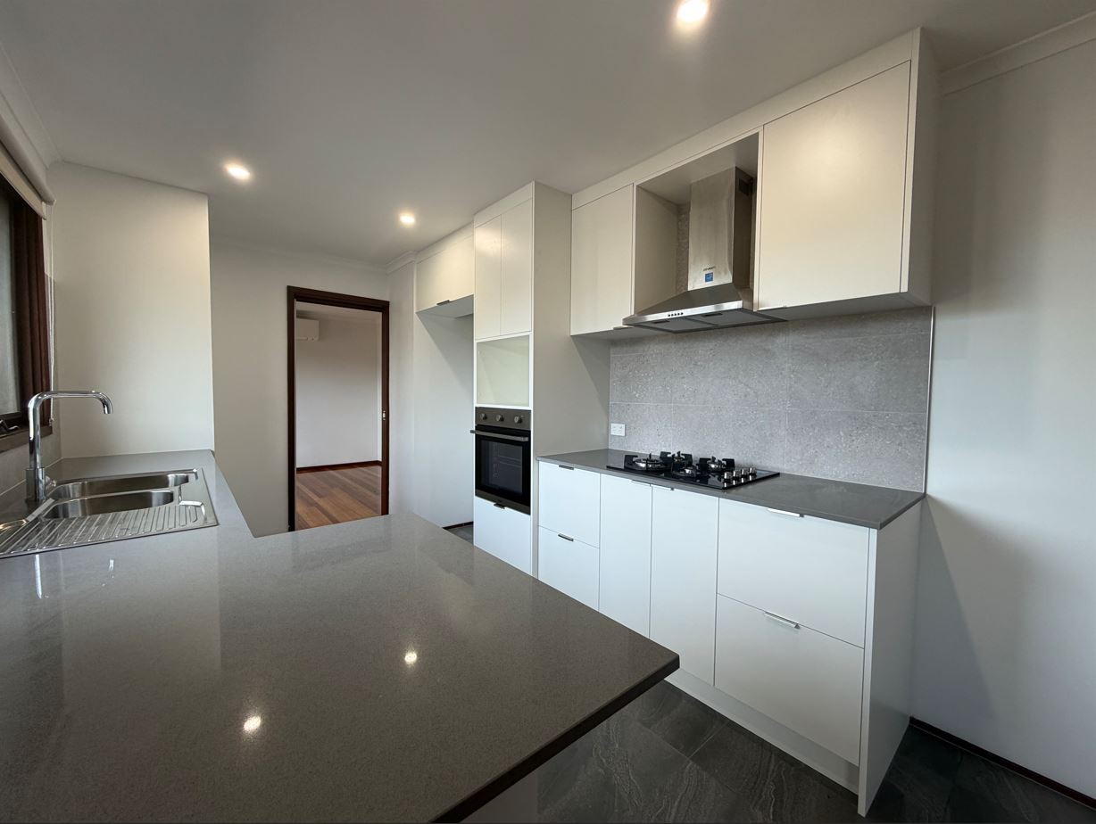 11 Coachmans Square, Wantirna, VIC 3152, Wantirna - Thumbnail 3