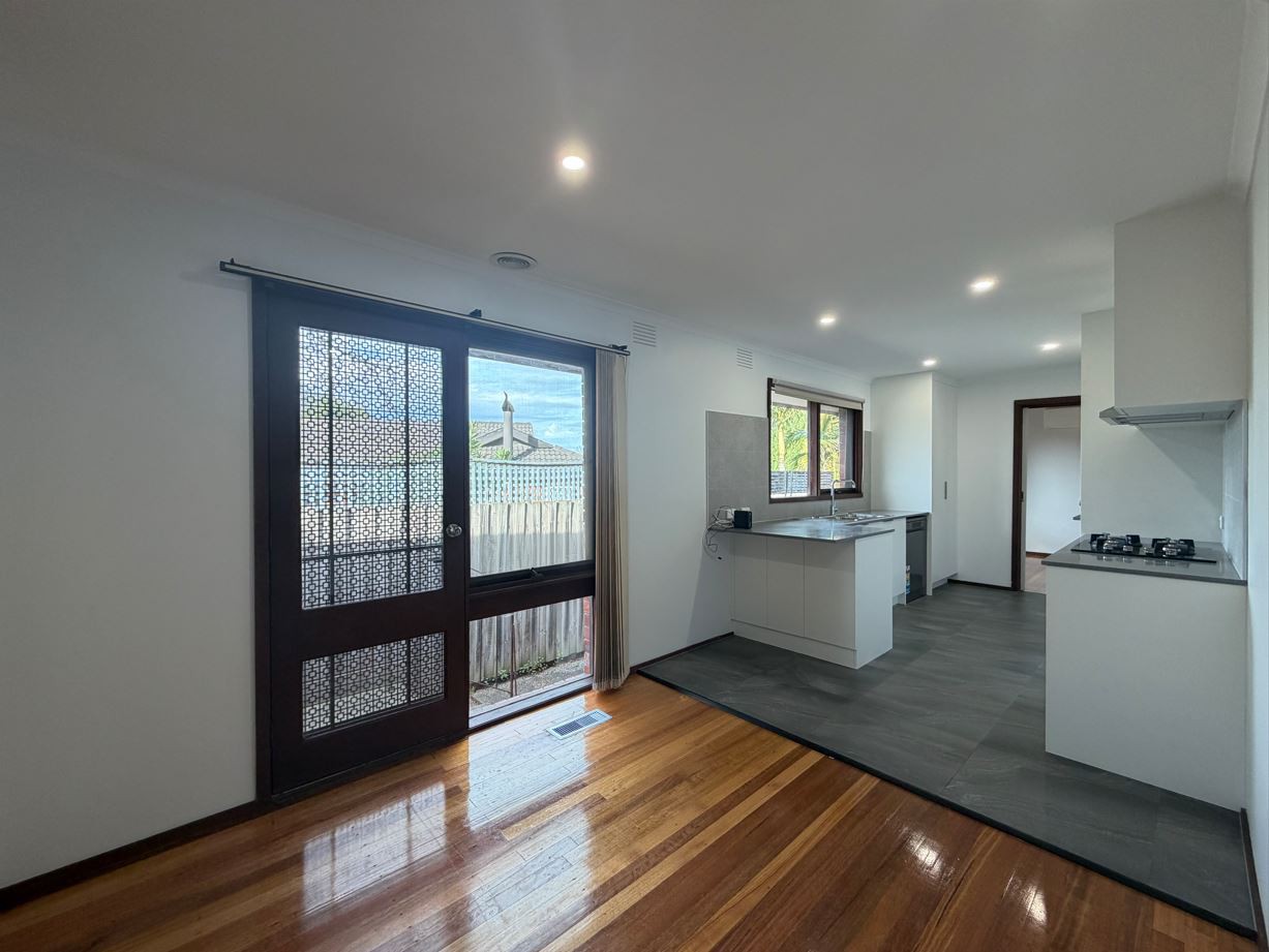 11 Coachmans Square, Wantirna, VIC 3152, Wantirna - Thumbnail 4