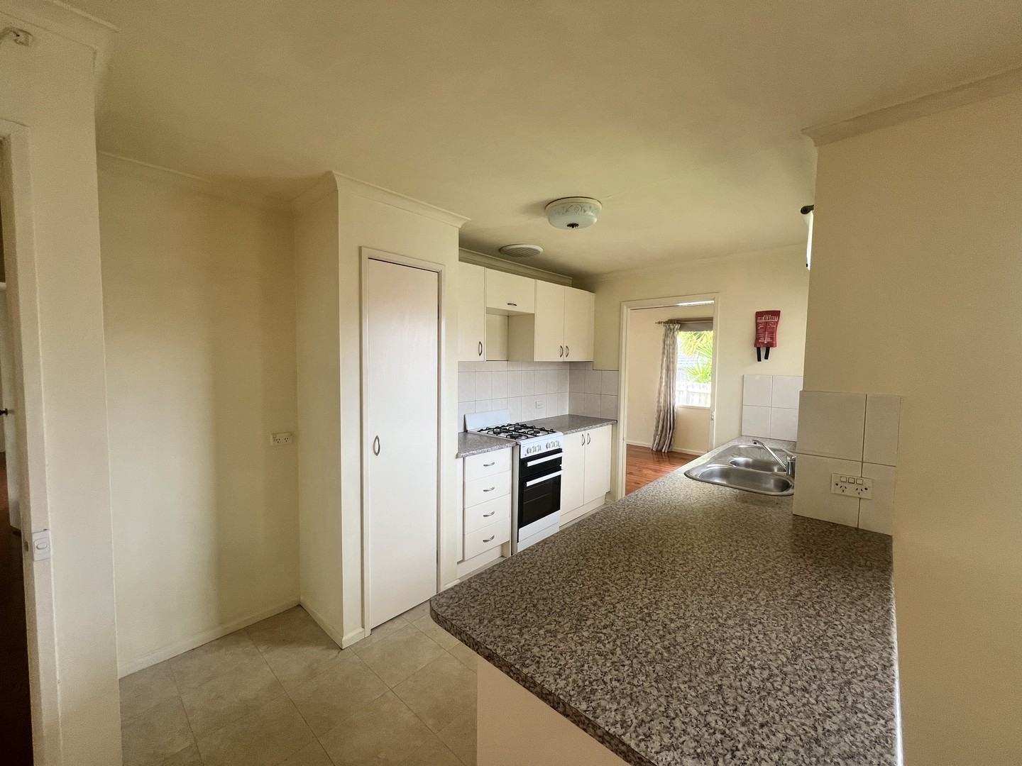 11 Cobain Square, Wantirna, VIC 3152, Wantirna - Thumbnail 6