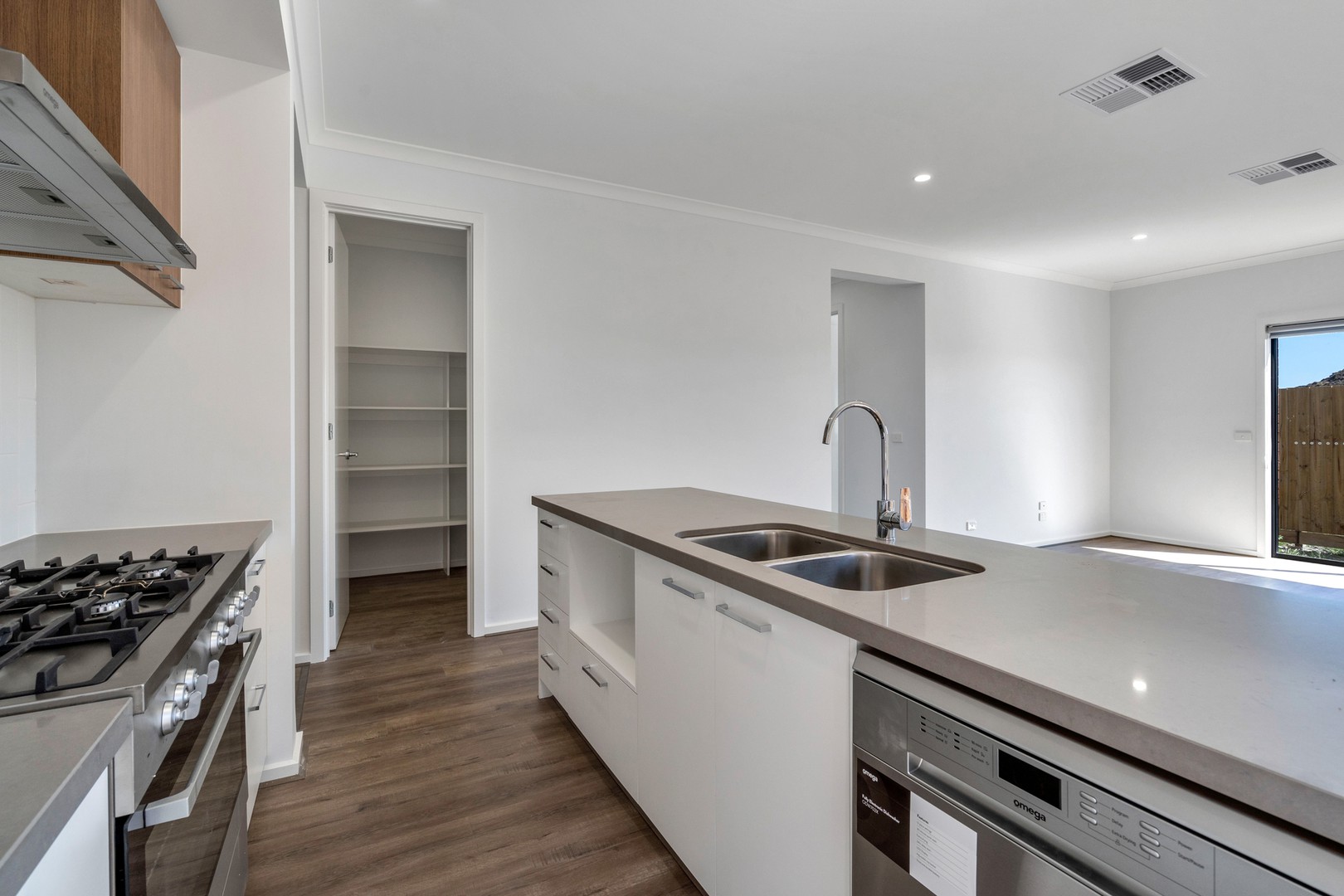 11 Commonwealth Circuit, Donnybrook, VIC 3064, Donnybrook - Thumbnail 6