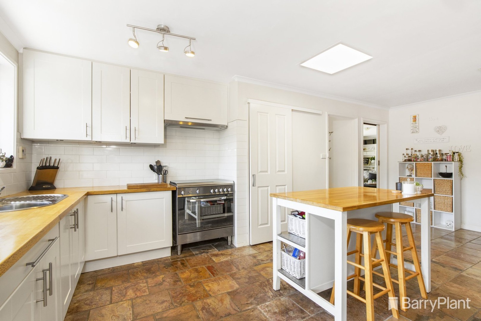 11 Cordova Court, Dandenong North, VIC 3175, Dandenong North - Thumbnail 6
