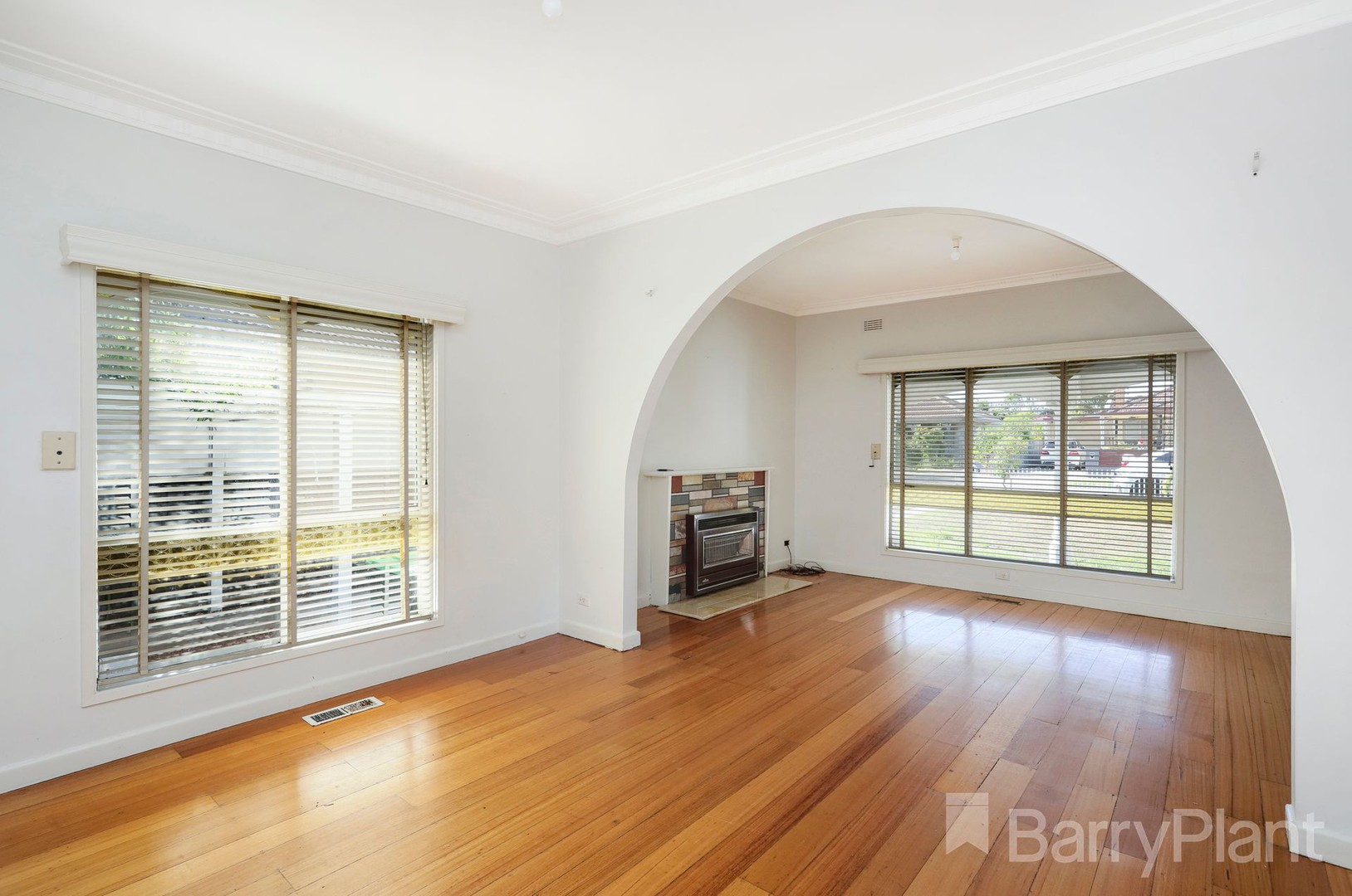 11 Couper - Angus Grove, Sunshine, VIC 3020, Sunshine - Thumbnail 3