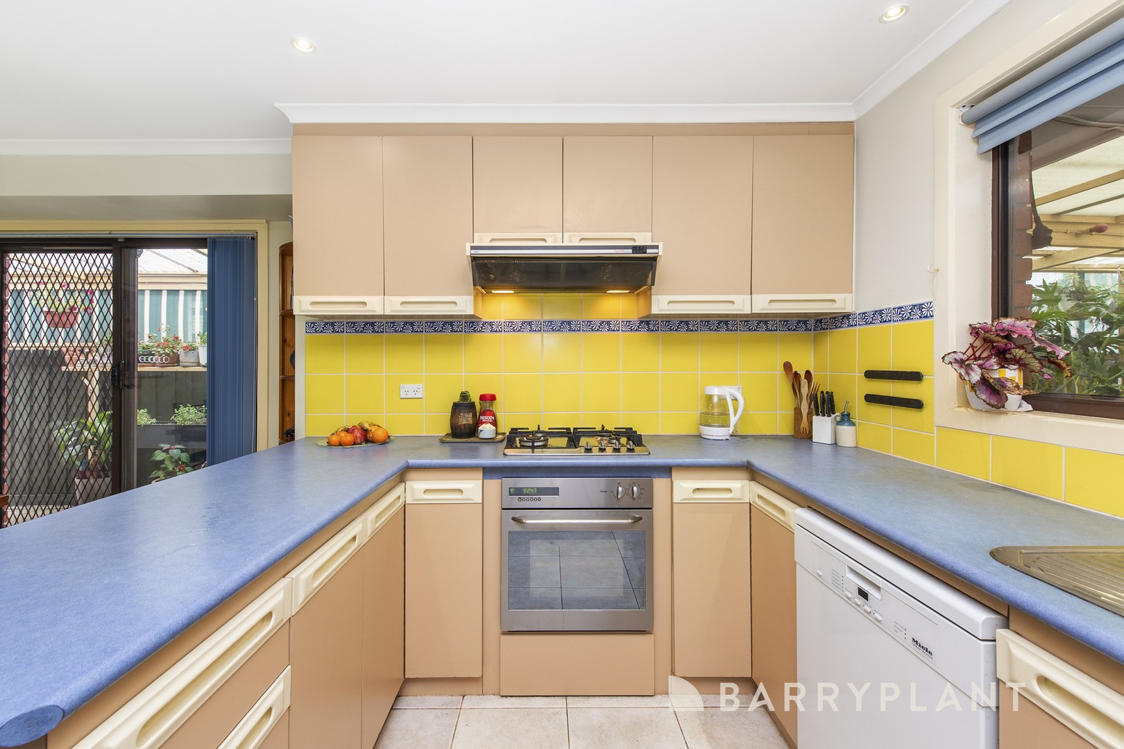 11 Courtney Avenue, Hoppers Crossing, VIC 3029, Hoppers Crossing - Thumbnail 4