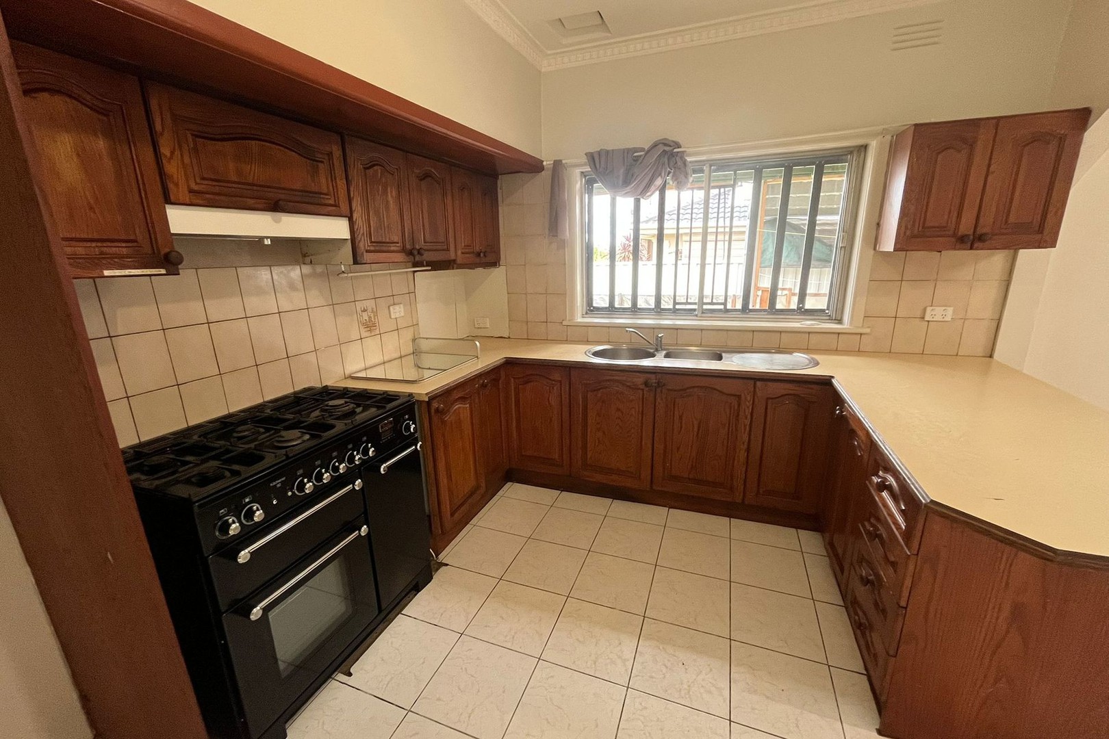 11 Craigielea Avenue, St Albans, VIC 3021, St Albans - Thumbnail 5