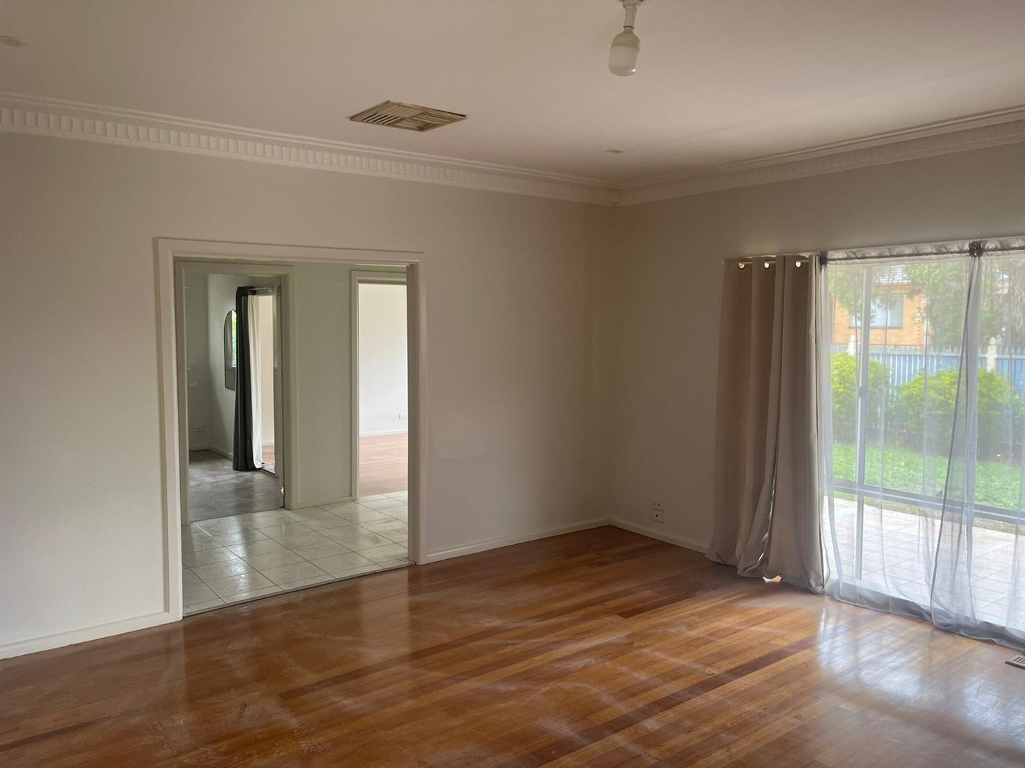 11 Craigielea Avenue, St Albans, VIC 3021, St Albans - Thumbnail 8