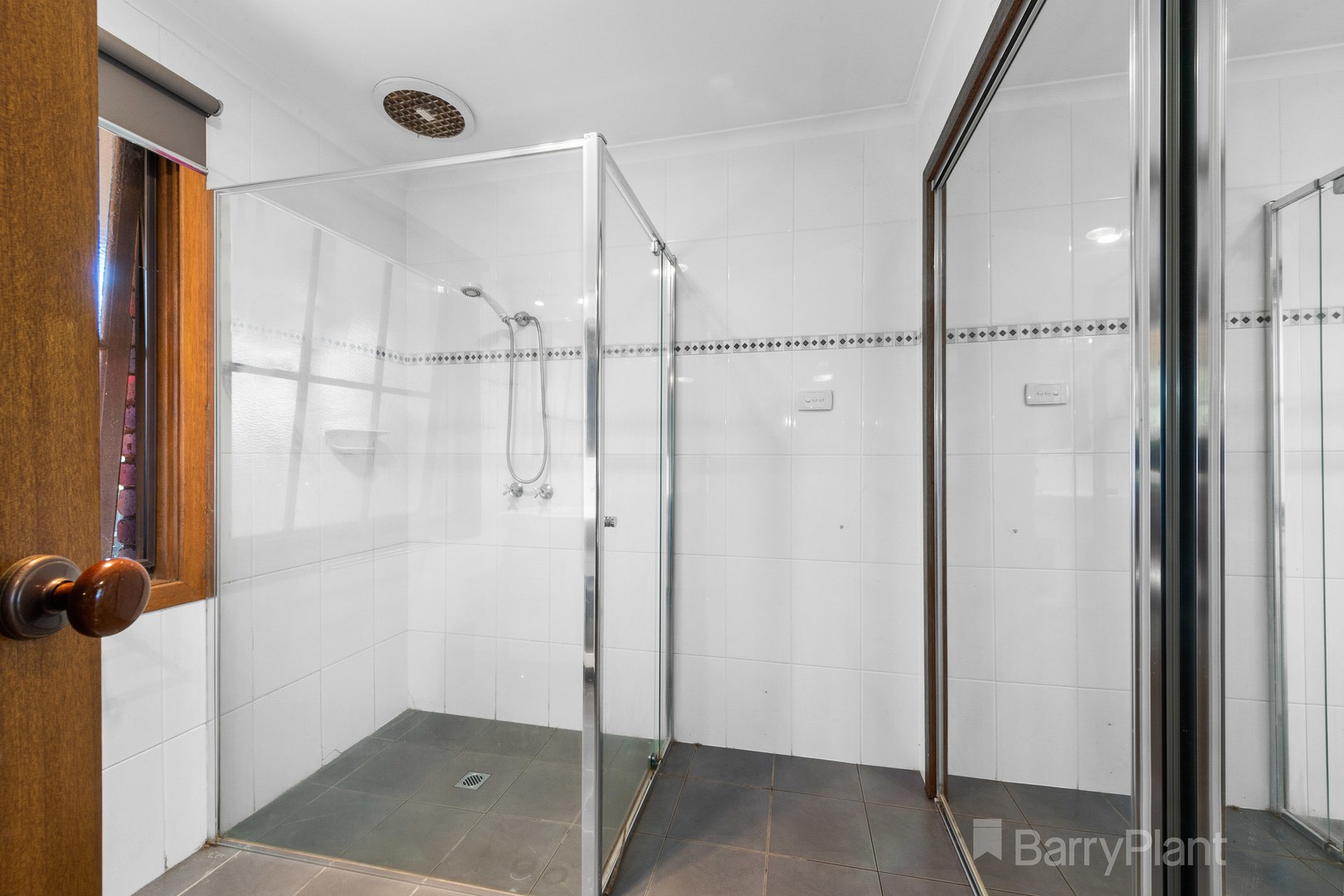 11 Crestmont Drive, Melton South, VIC 3338, Melton South - Thumbnail 5