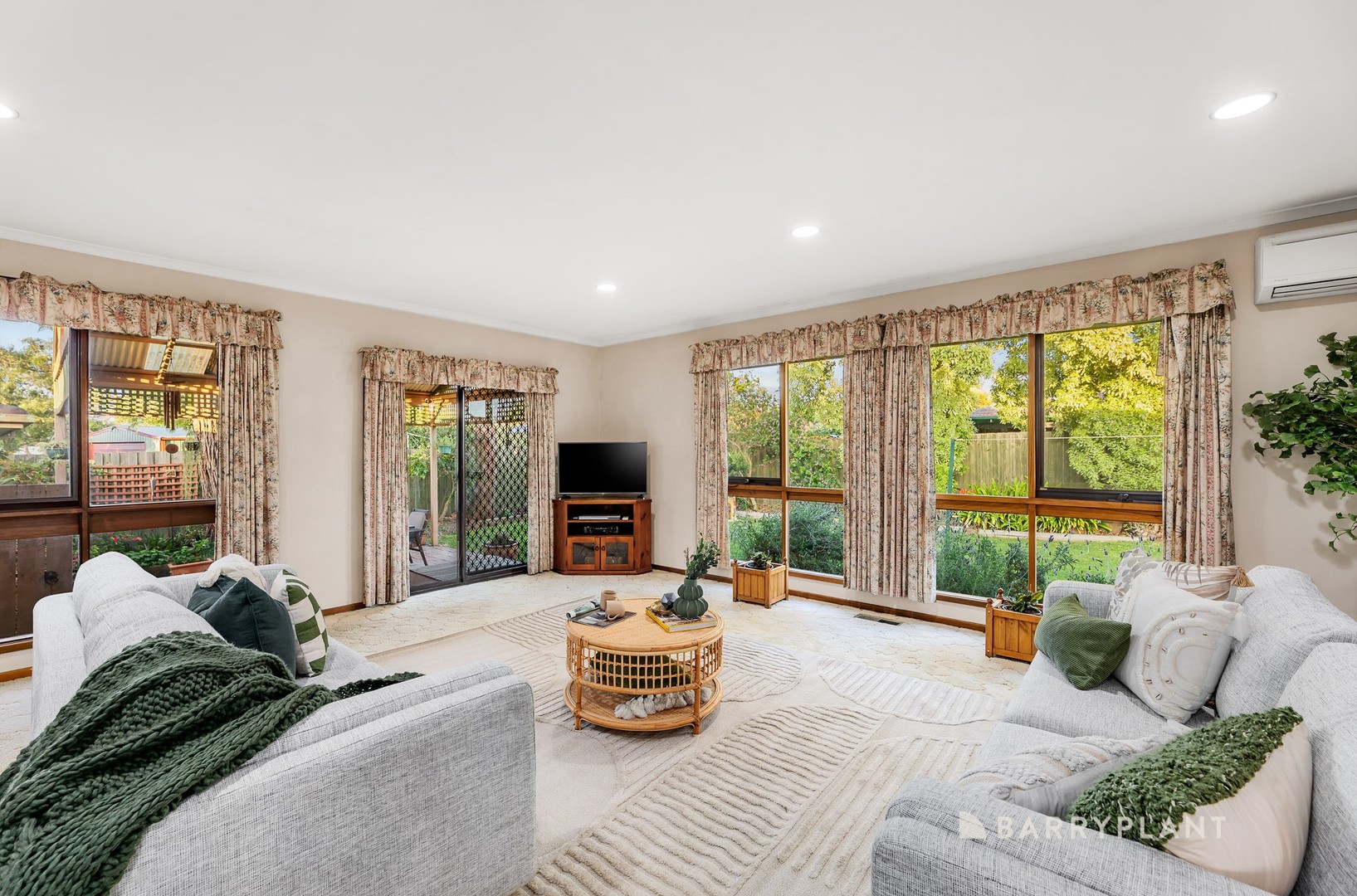 11 Dalkeith Road, Wantirna, VIC 3152, Wantirna - Thumbnail 2