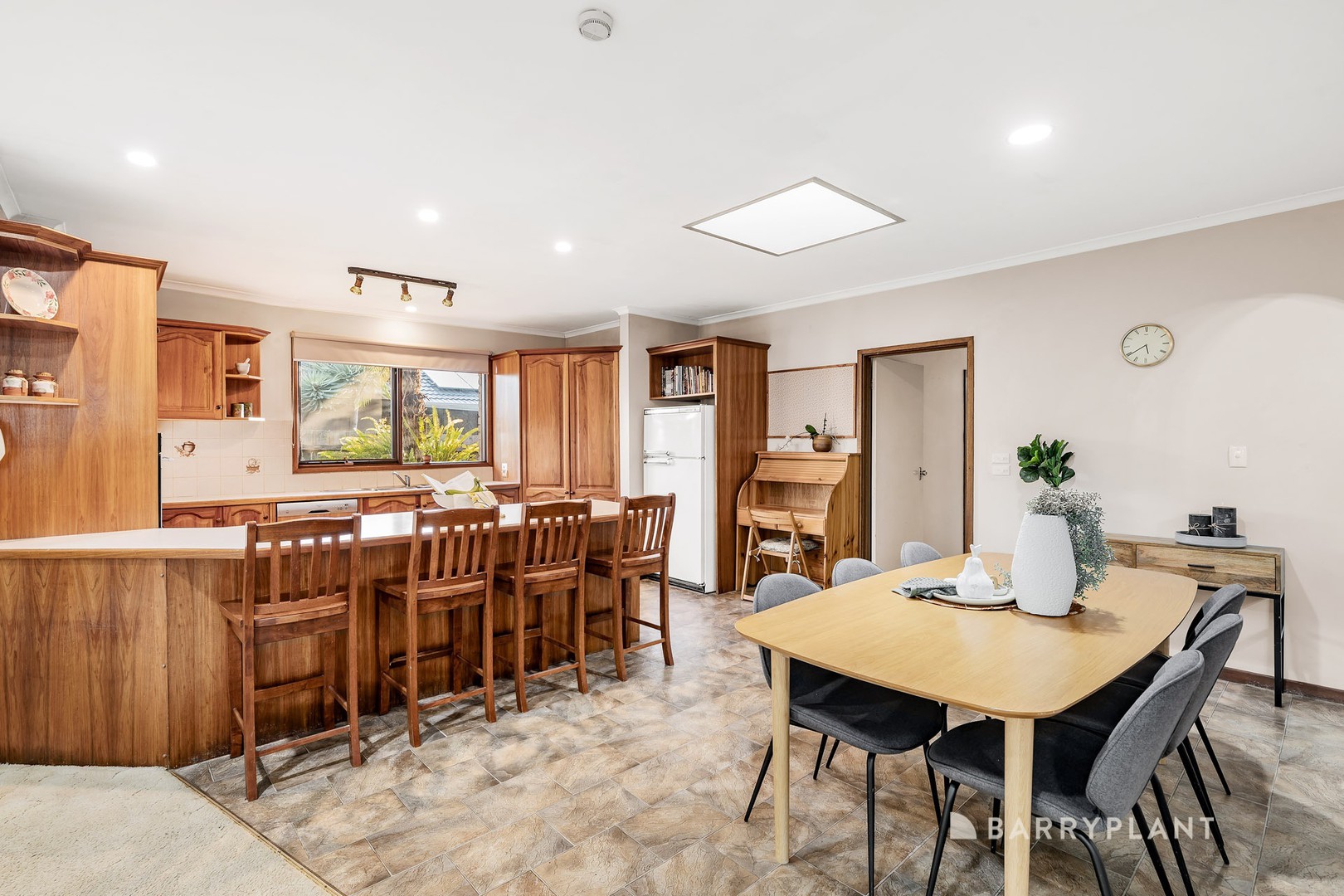 11 Dalkeith Road, Wantirna, VIC 3152, Wantirna - Thumbnail 3