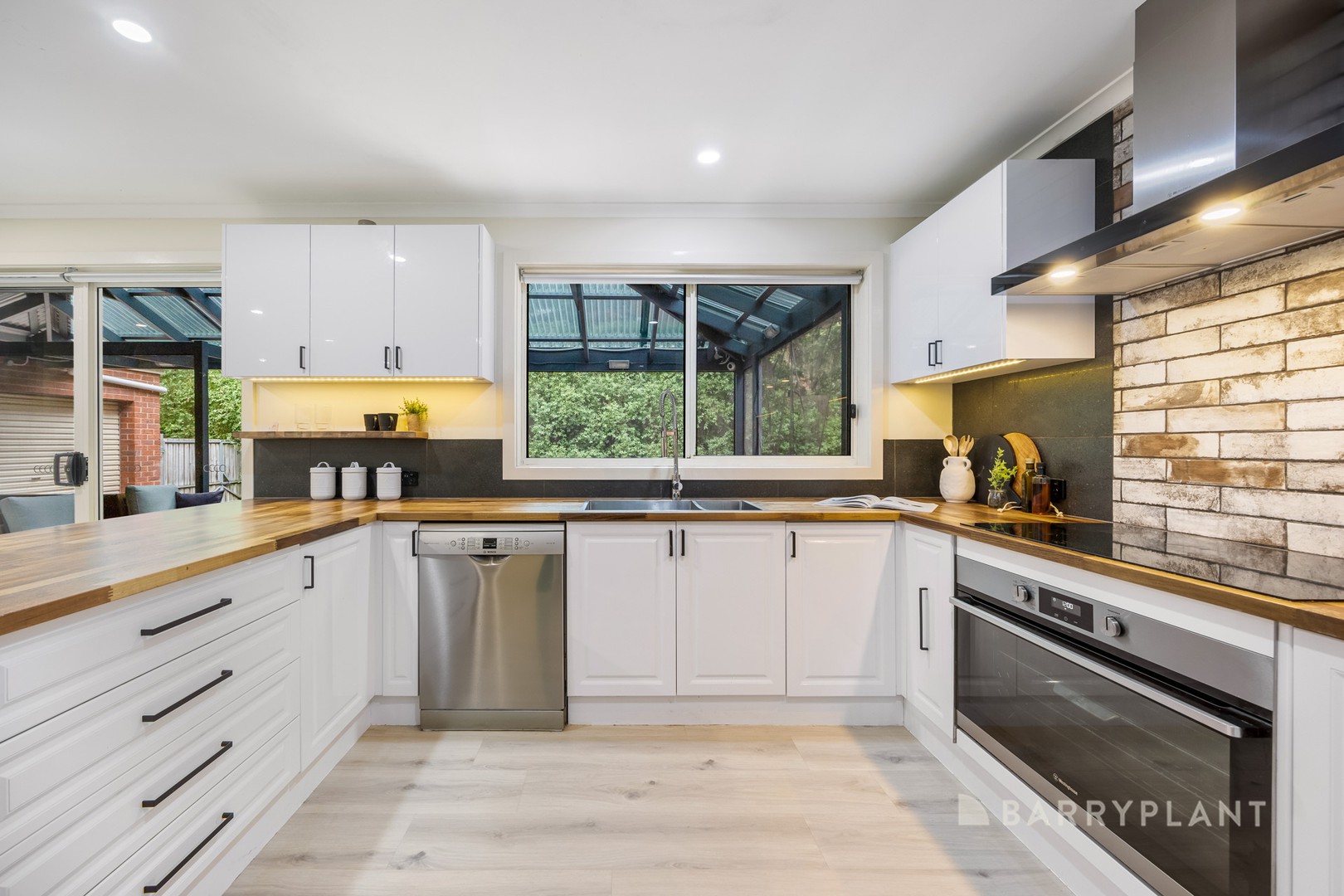 11 Darriwell Drive, Mount Helen, VIC 3350, Mount Helen - Thumbnail 6
