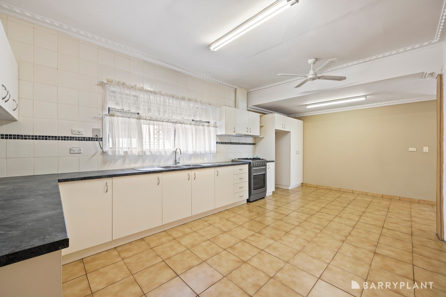 11 Davey Street, Sunshine West, VIC 3020, Sunshine West - Thumbnail 3