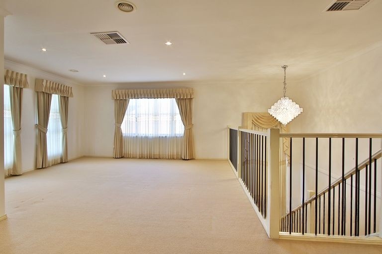11 Deep Creek Drive, Doncaster East, VIC 3109, Doncaster East - Thumbnail 5