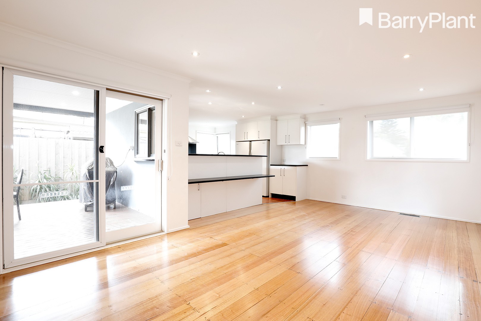 11 Downs Road, Seaford, VIC 3198, Seaford - Thumbnail 5