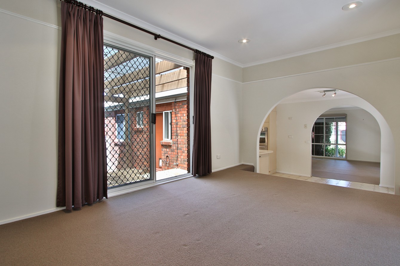 11 Drysdale Place, Mooroolbark, VIC 3138, Mooroolbark - Thumbnail 3