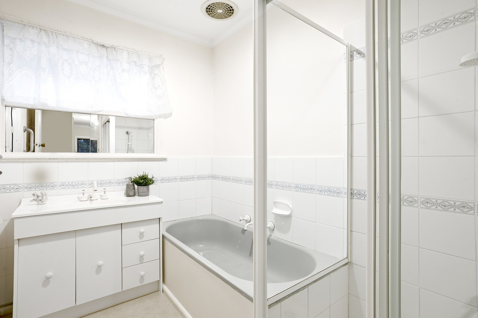 11 Dundee Street, Watsonia North, VIC 3087, Watsonia North - Thumbnail 4
