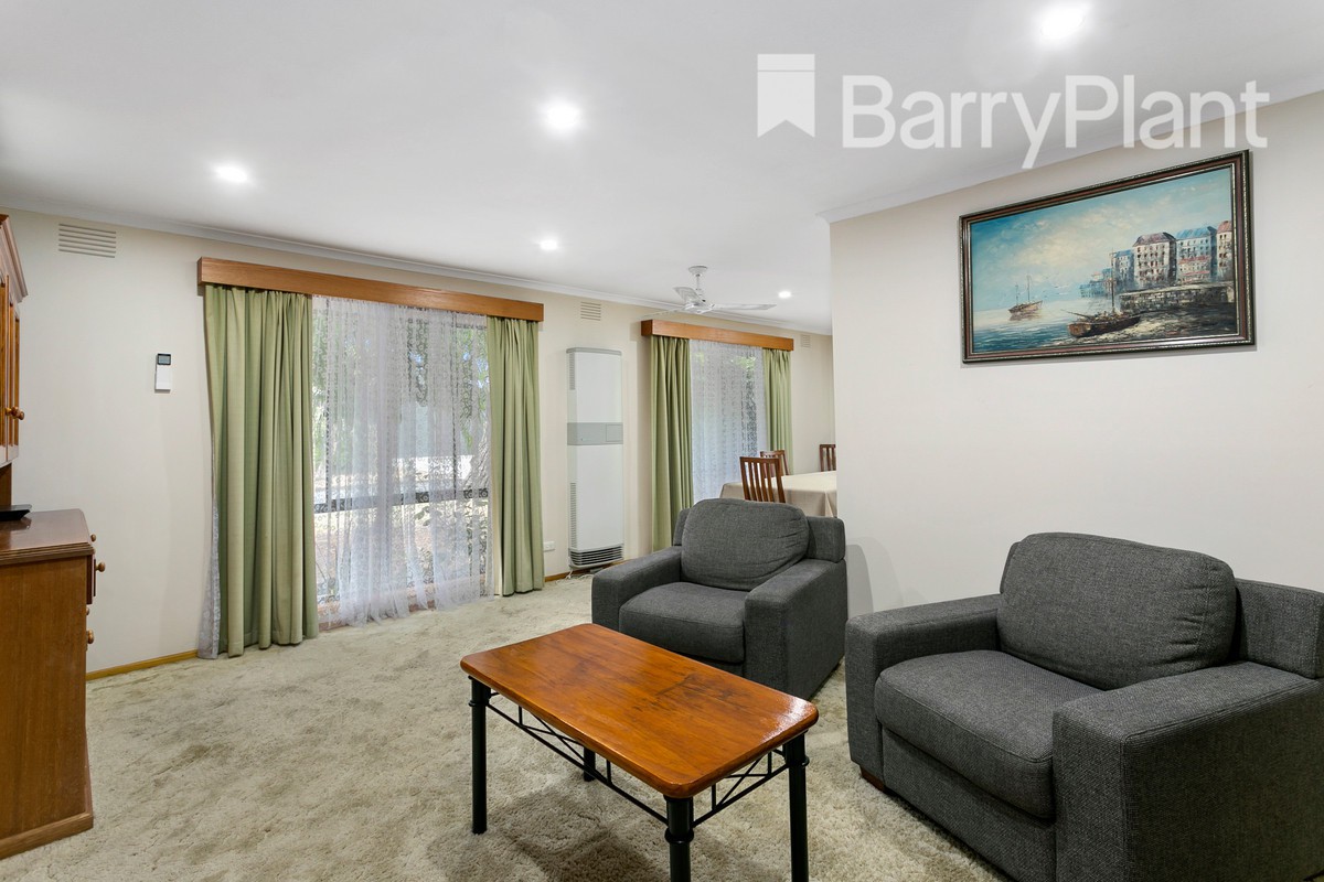 11 Dunsmuir Drive, Rosebud, VIC 3939 - Thumbnail 1 - 01/12/2021