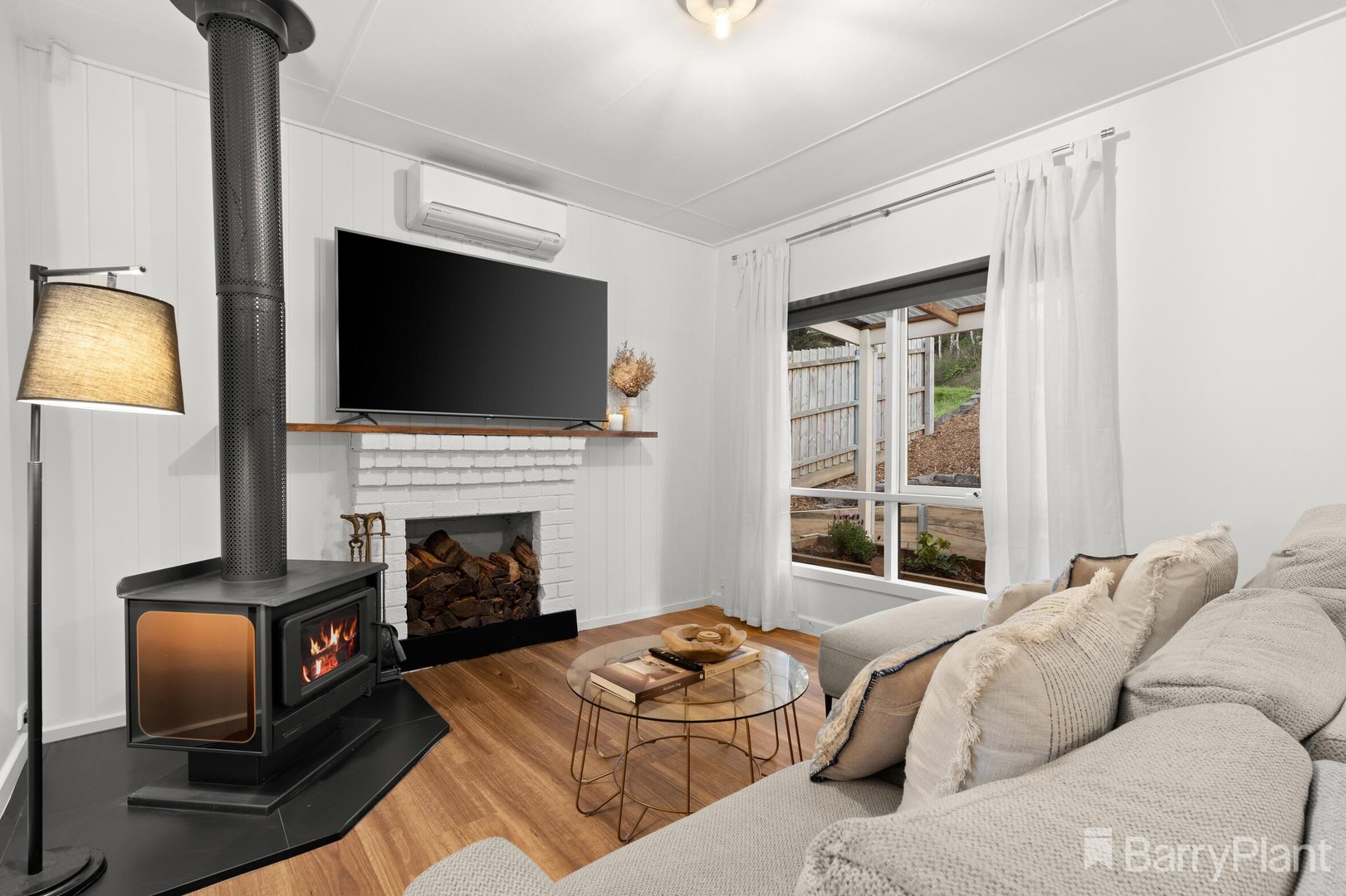 11 Edmunds Road, Cockatoo, VIC 3781, Cockatoo - Thumbnail 3