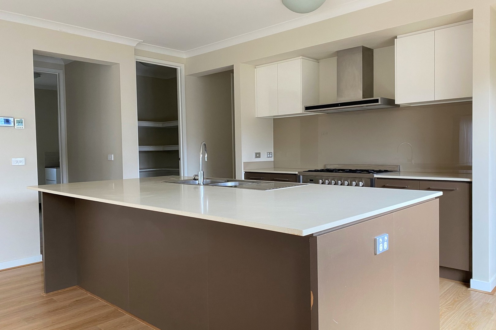 11 Elodea Way, Cranbourne North, VIC 3977, Cranbourne North - Thumbnail 2