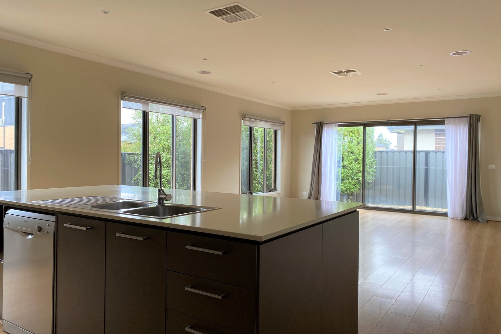 11 Elodea Way, Cranbourne North, VIC 3977, Cranbourne North - Thumbnail 4