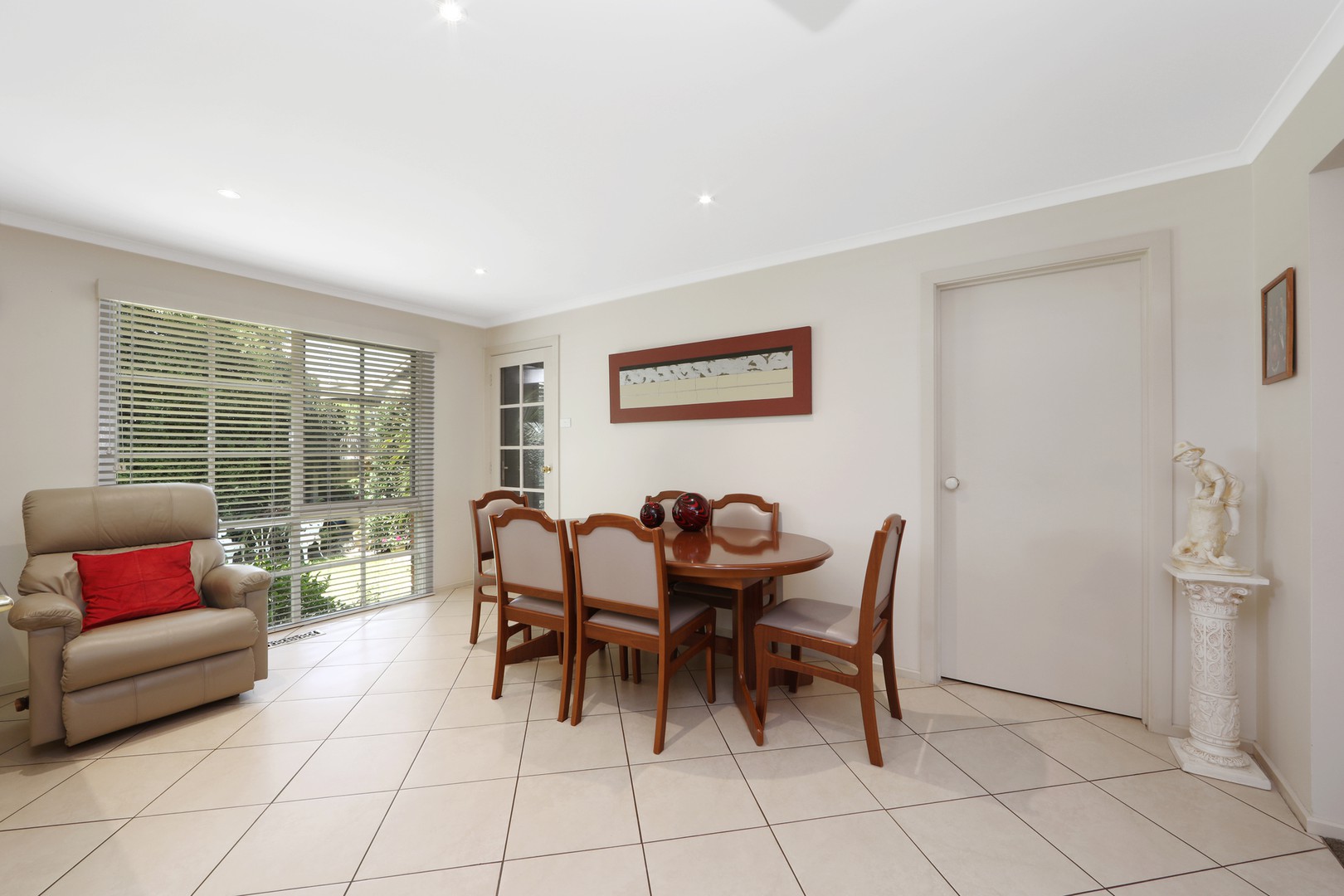 11 Erskine Drive, Rowville, VIC 3178, Rowville - Thumbnail 3