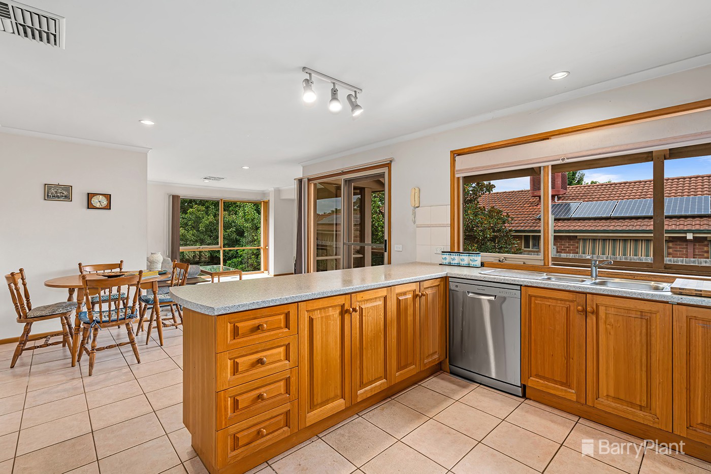 11 Eucalypt Drive, Lilydale, VIC 3140, Eltham - Thumbnail 4
