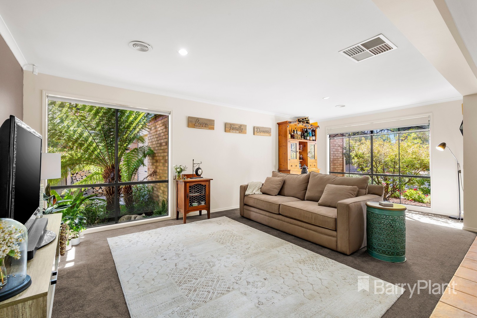 11 Evergreen Drive, South Morang, VIC 3752, South Morang - Thumbnail 5