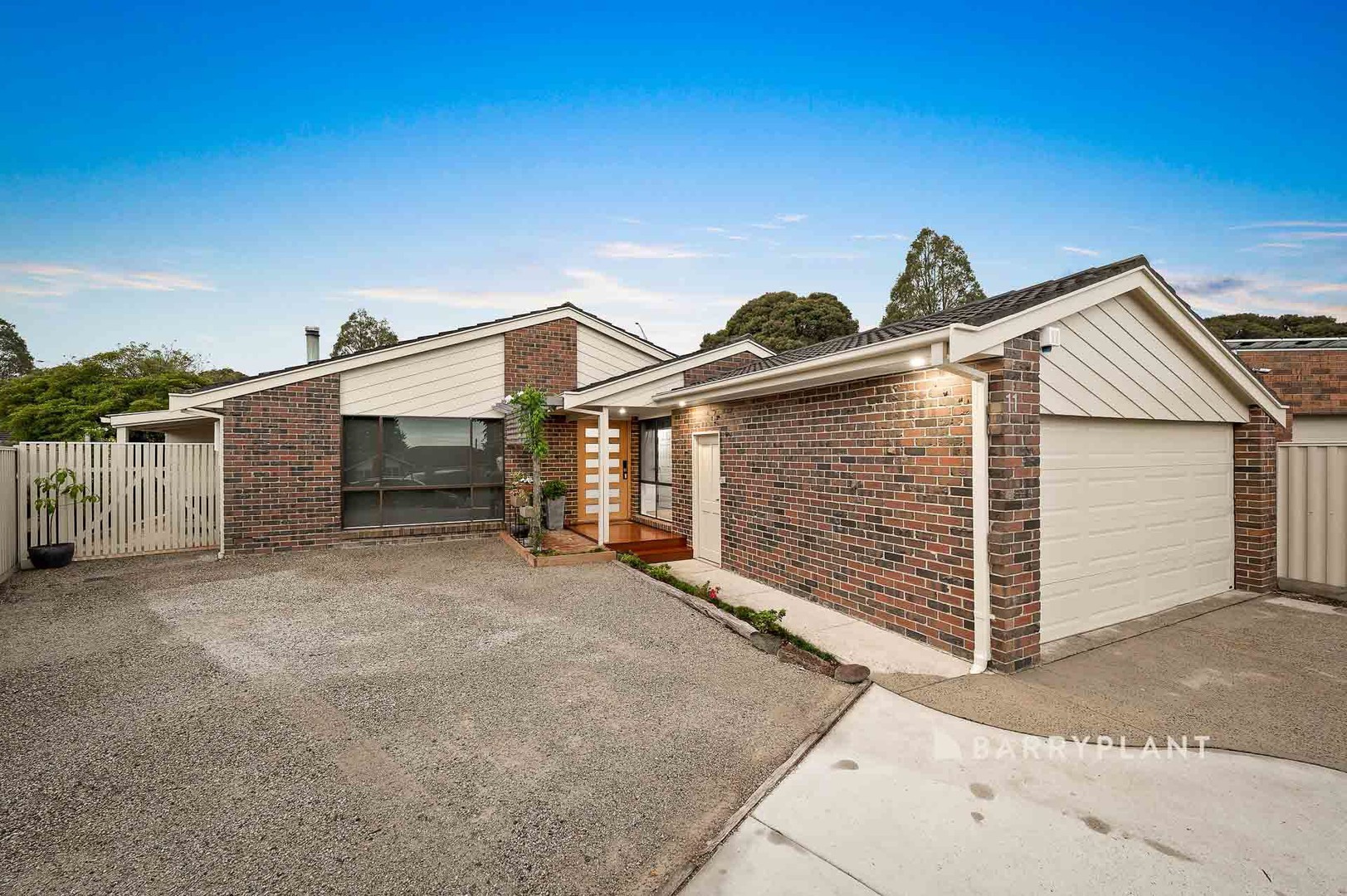 11 Feldspar Court, Narre Warren, VIC 3805 - Thumbnail 2 - 30/04/2025