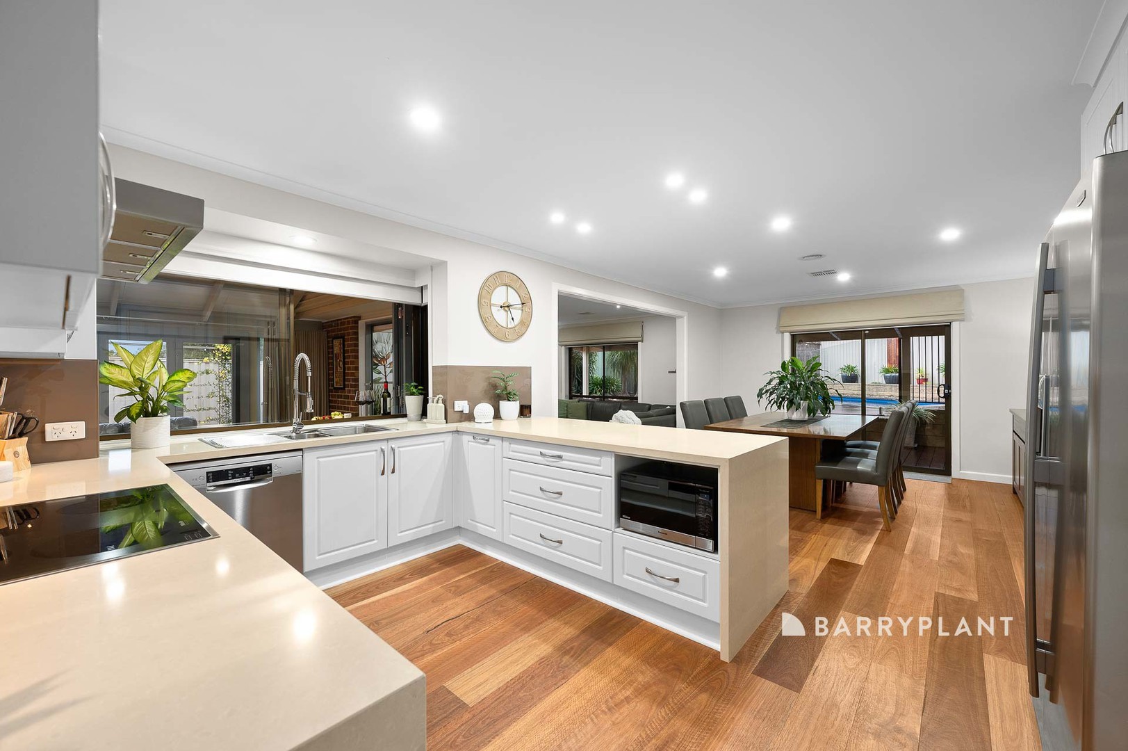 11 Feldspar Court, Narre Warren, VIC 3805, Narre Warren - Thumbnail 3