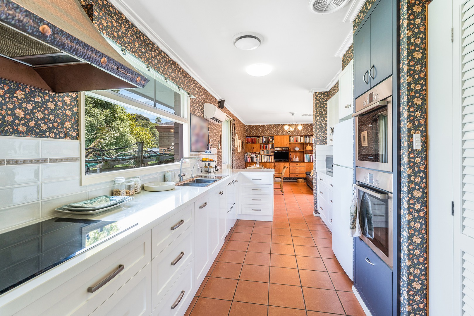 11 Fernhill Drive, Highton, VIC 3216, Highton - Thumbnail 7