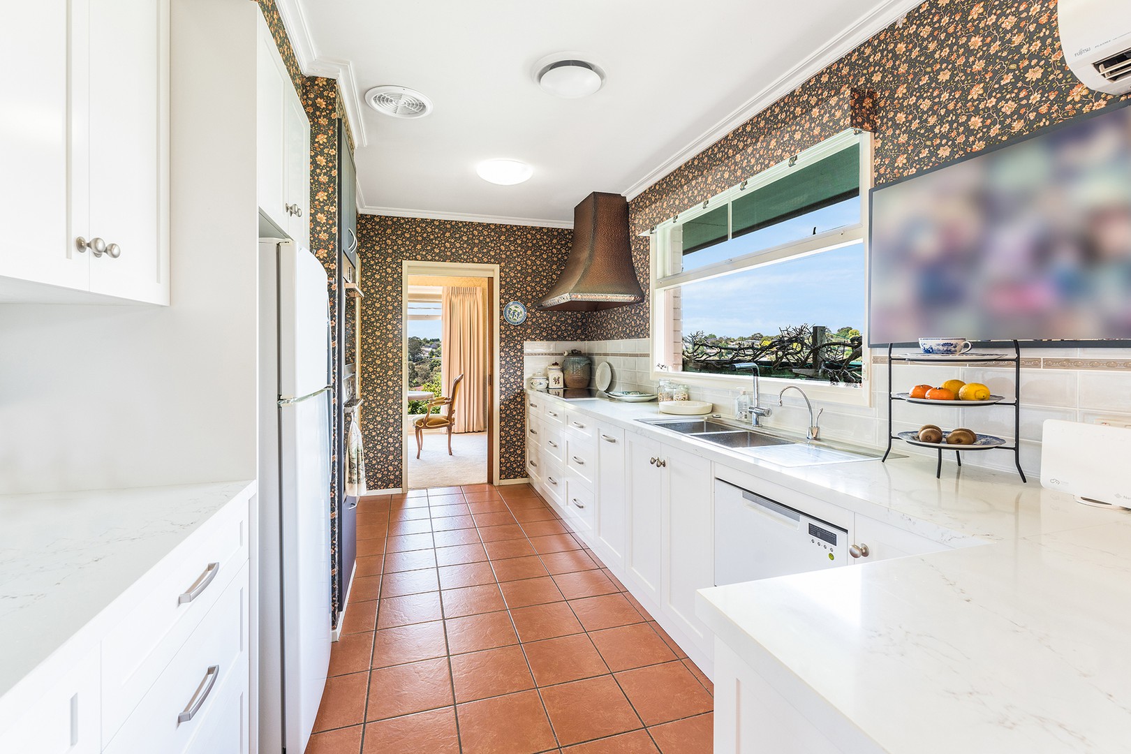 11 Fernhill Drive, Highton, VIC 3216, Highton - Thumbnail 8