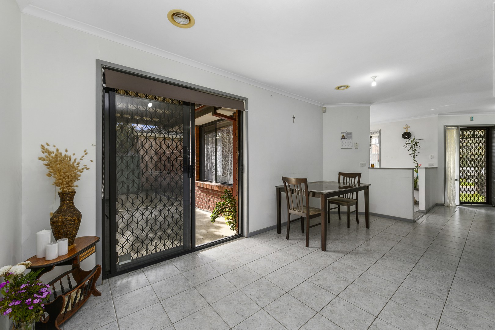 11 Flintoff Avenue, Burnside, VIC 3023, Burnside - Thumbnail 4